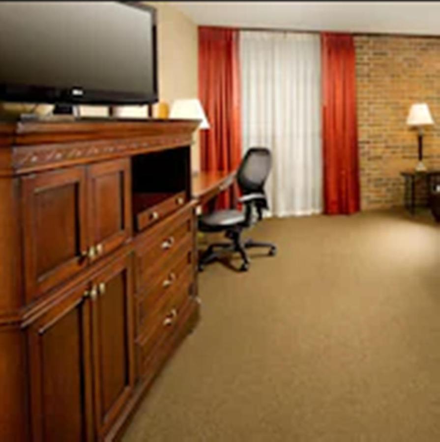 Hotel Lotus Kansas City Merriam Exteriör bild