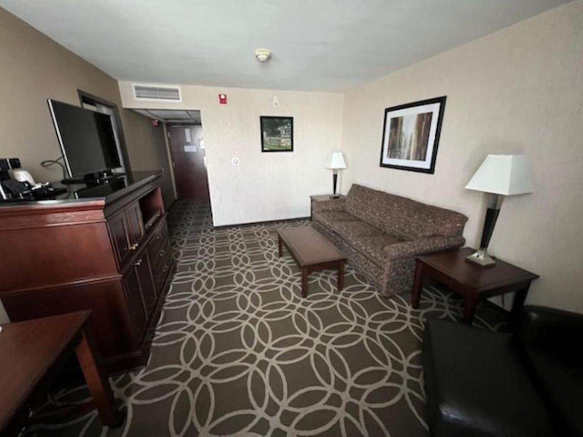 Hotel Lotus Kansas City Merriam Exteriör bild
