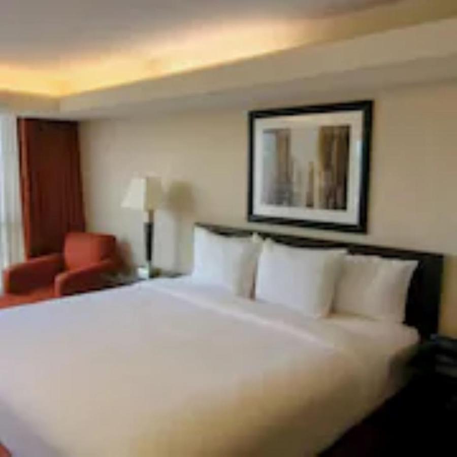 Hotel Lotus Kansas City Merriam Exteriör bild