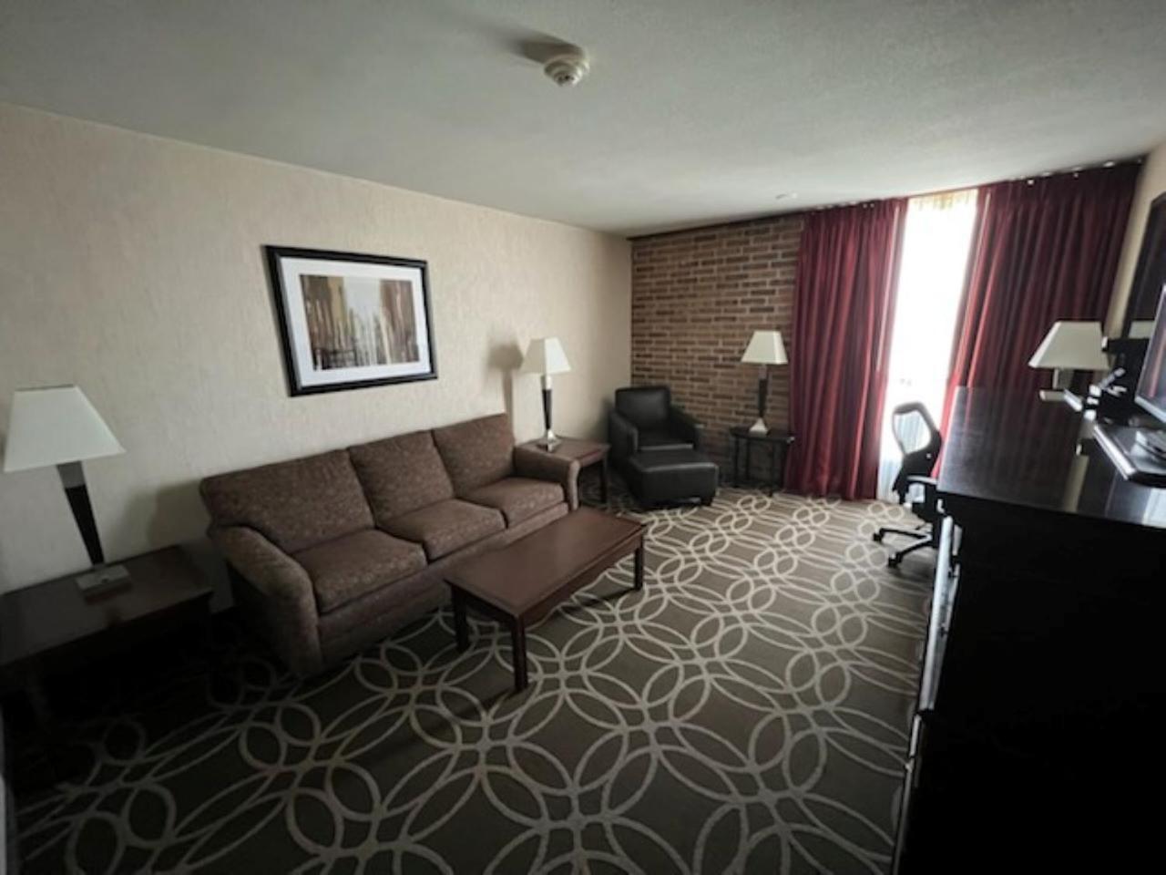 Hotel Lotus Kansas City Merriam Exteriör bild