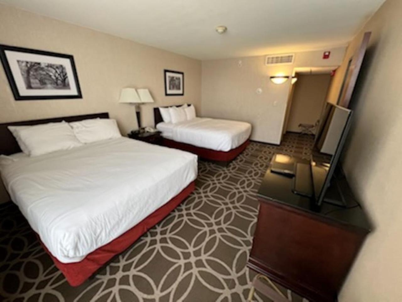 Hotel Lotus Kansas City Merriam Exteriör bild